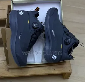 Columbia Goretex Branded Men's Leather Sneakers or Sneaker Boots