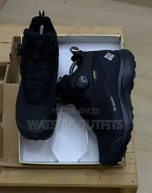 Columbia Goretex Branded Men's Leather Sneakers or Sneaker Boots