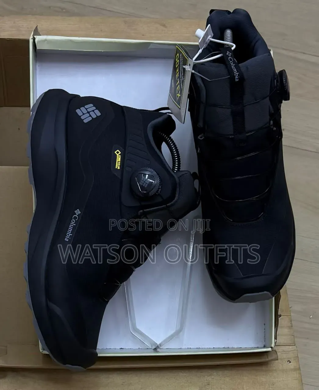 Columbia Goretex Branded Men's Leather Sneakers or Sneaker Boots