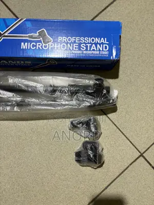 Stendi Za Mikrofoni Za Kitaalamu — Mpya Kabisa