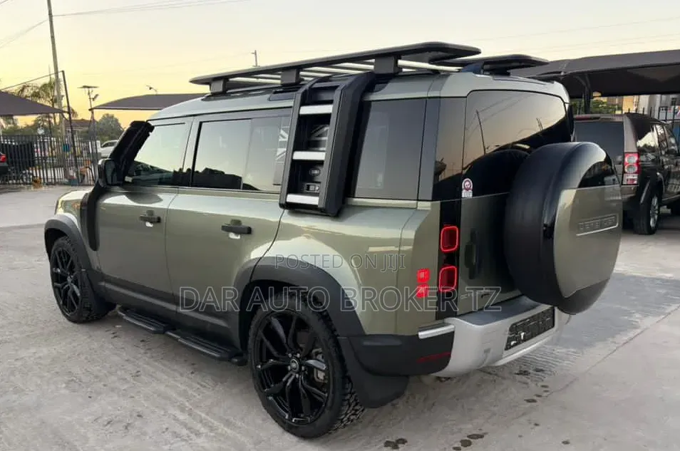 Land Rover Defender 2021 Green