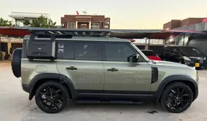 Land Rover Defender 2021 Green