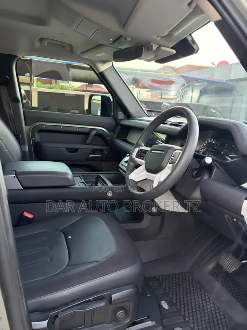 Land Rover Defender 2021 Green