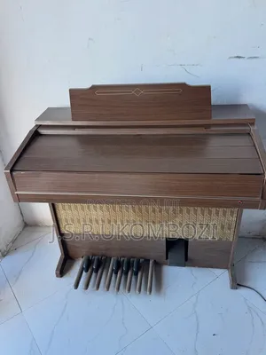 Yamaha Electronic C-80