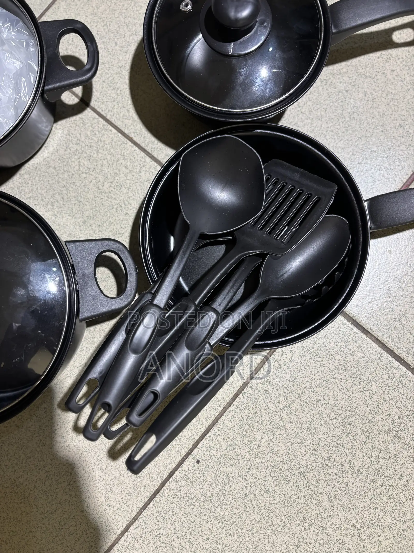 Seti Ya Vyombo Vya Kupikia 13 Vipande - Non-stick Sufuria Set Mpya