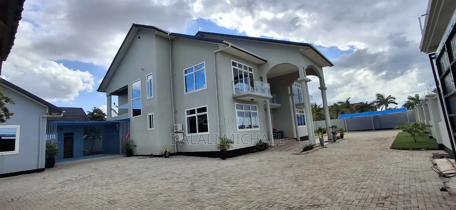 Furnished 4bdrm House in Ununio Beach, Kunduchi for sale
