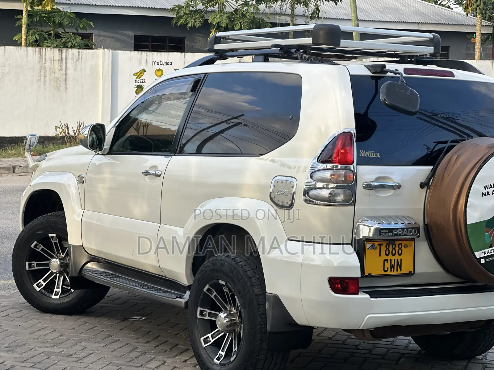 Toyota Land Cruiser Prado 2006 White