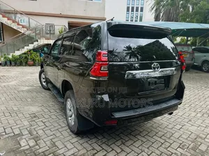 Toyota Land Cruiser Prado 2020 Black