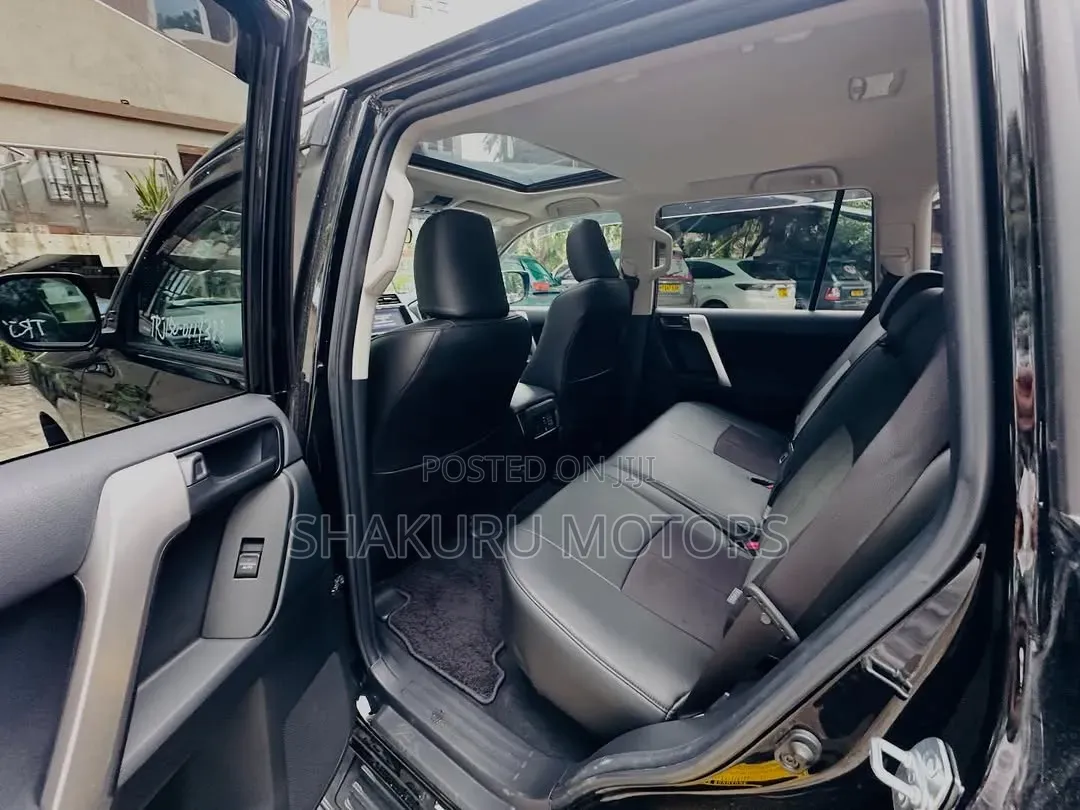 Toyota Land Cruiser Prado 2020 Black