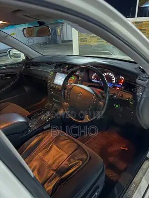 Toyota Crown 2007 White