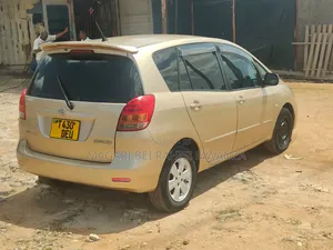 Toyota Corolla Spacio 1.8 X 2WD 2004 Gold
