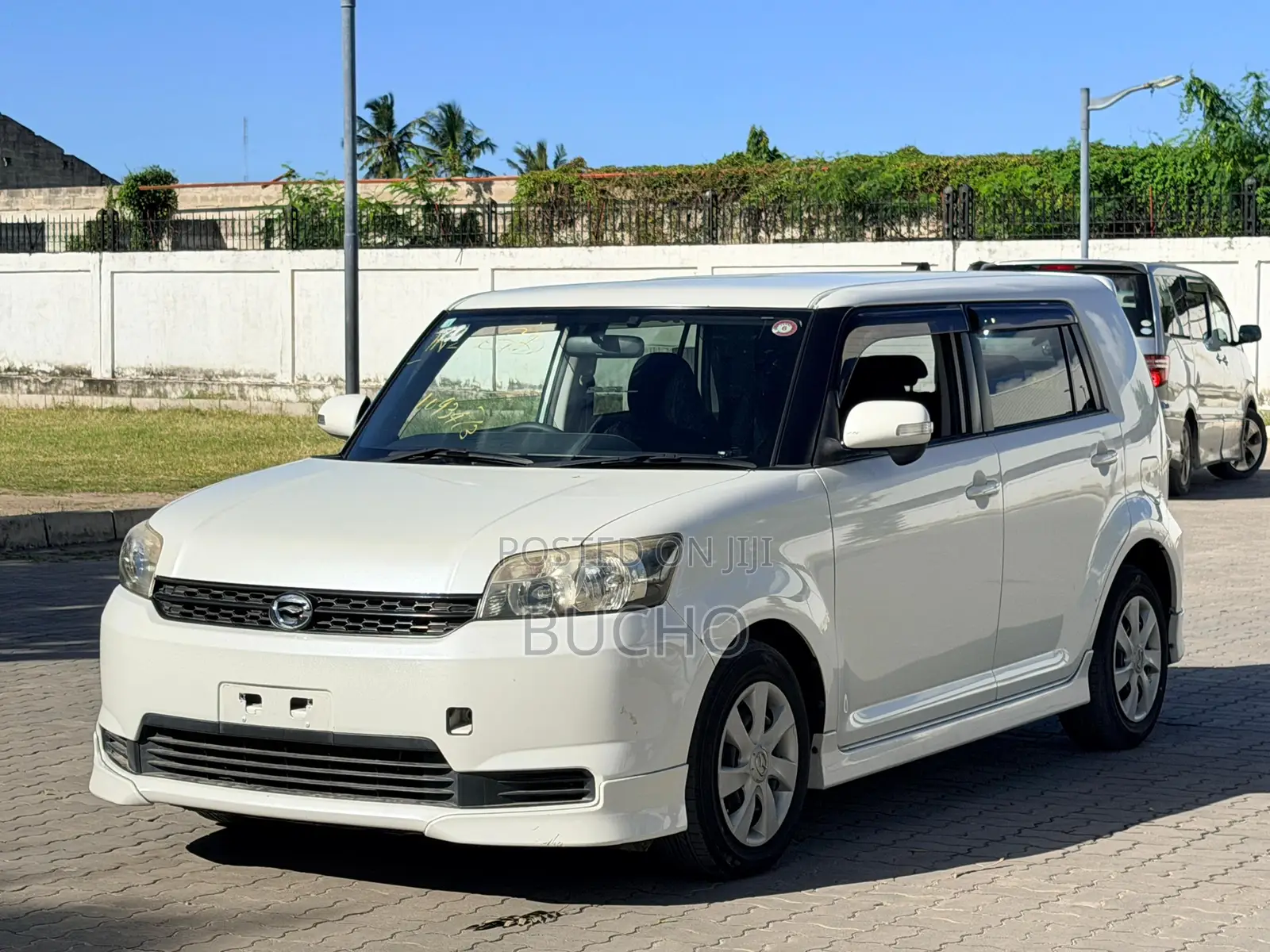 Toyota Corolla Rumion 2010 White