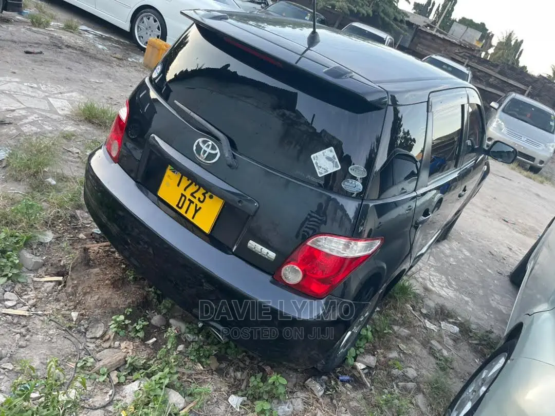 Toyota IST 2006 Black