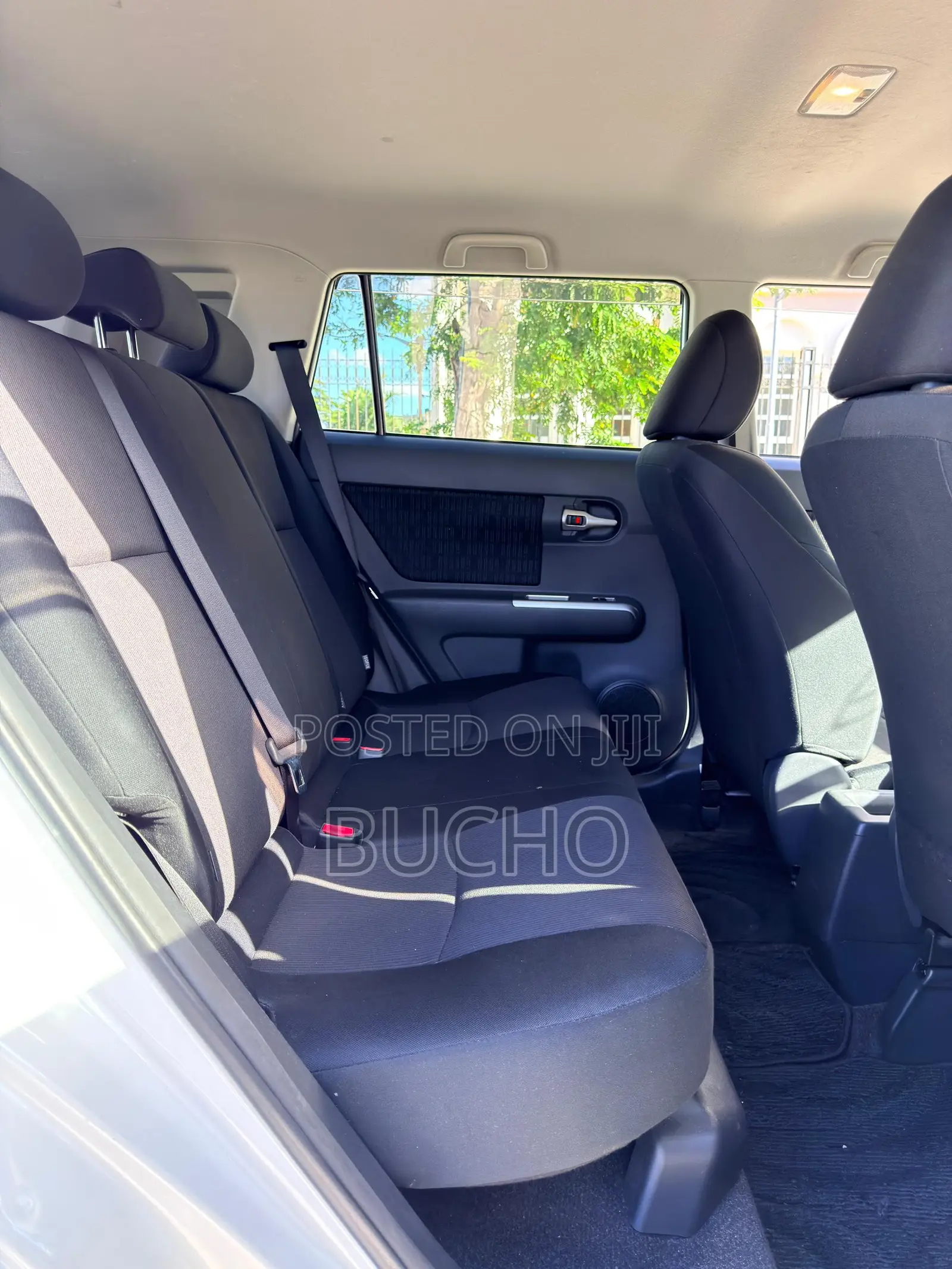 Toyota Corolla Rumion 2010 White