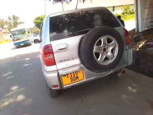 Toyota RAV4 1.8 2005 Silver