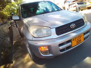 Toyota RAV4 1.8 2005 Silver