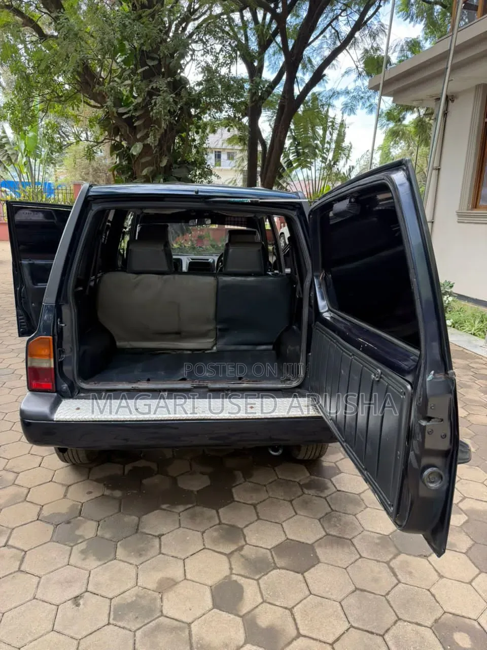Suzuki Escudo 1999 Black