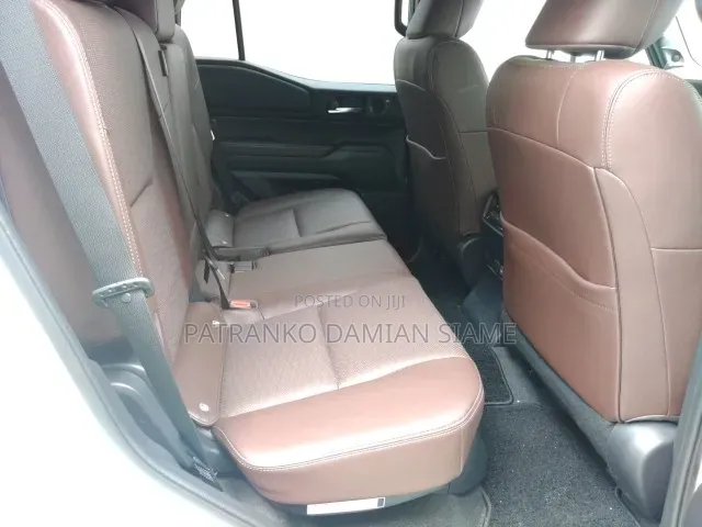 New Toyota Land Cruiser Prado 2.4 Petrol 2025 White