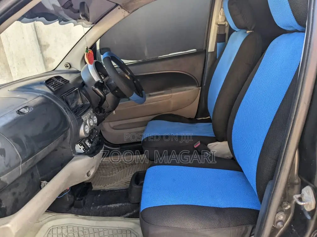 Toyota Passo 2004 Black