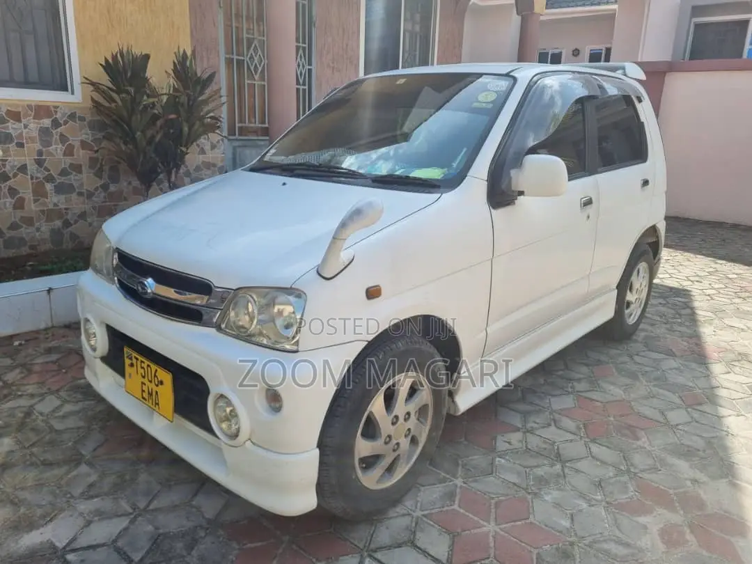 Daihatsu Terios 2012 White