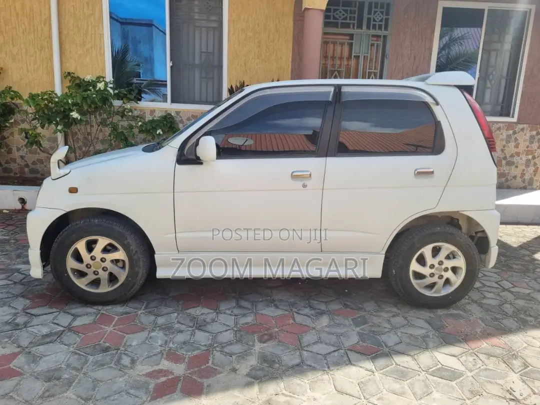 Daihatsu Terios 2012 White