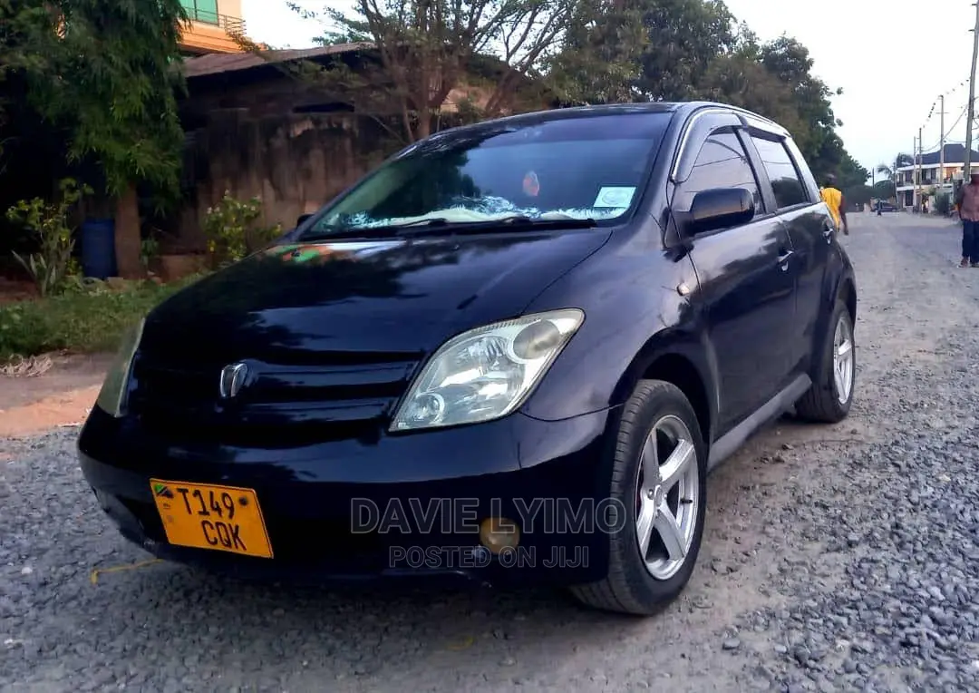 Toyota IST 2006 Black