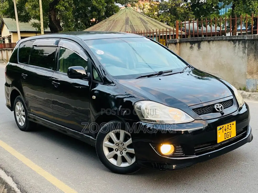 Toyota Ipsum 2003 Black