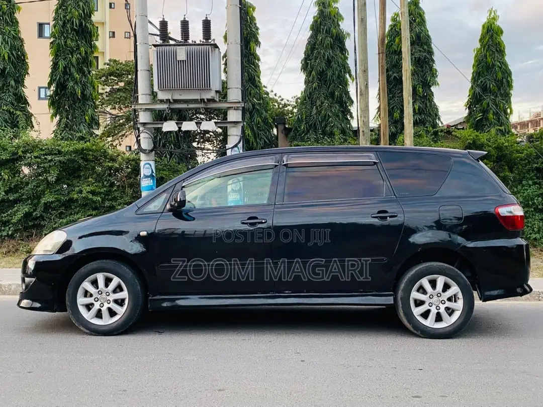 Toyota Ipsum 2003 Black