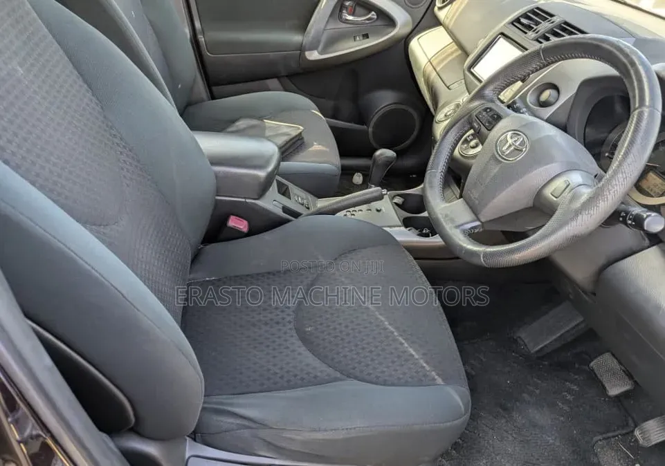 Toyota Vanguard 2010 Black