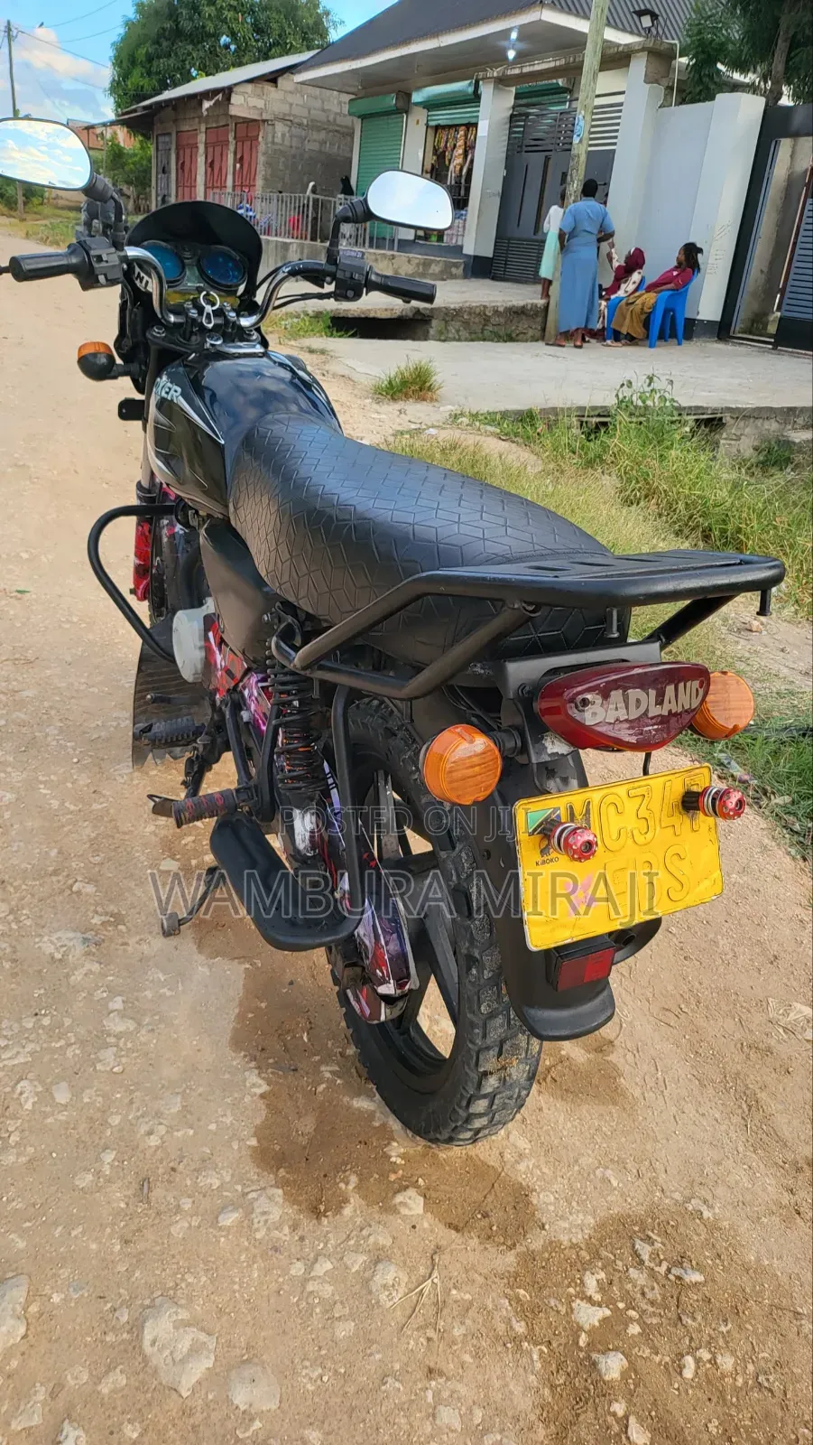 New Bajaj Avenger 220 2025 Black