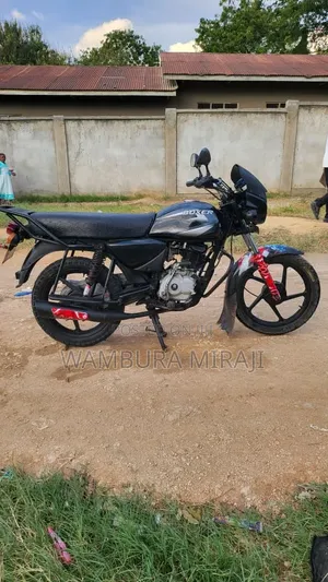 New Bajaj Avenger 220 2025 Black