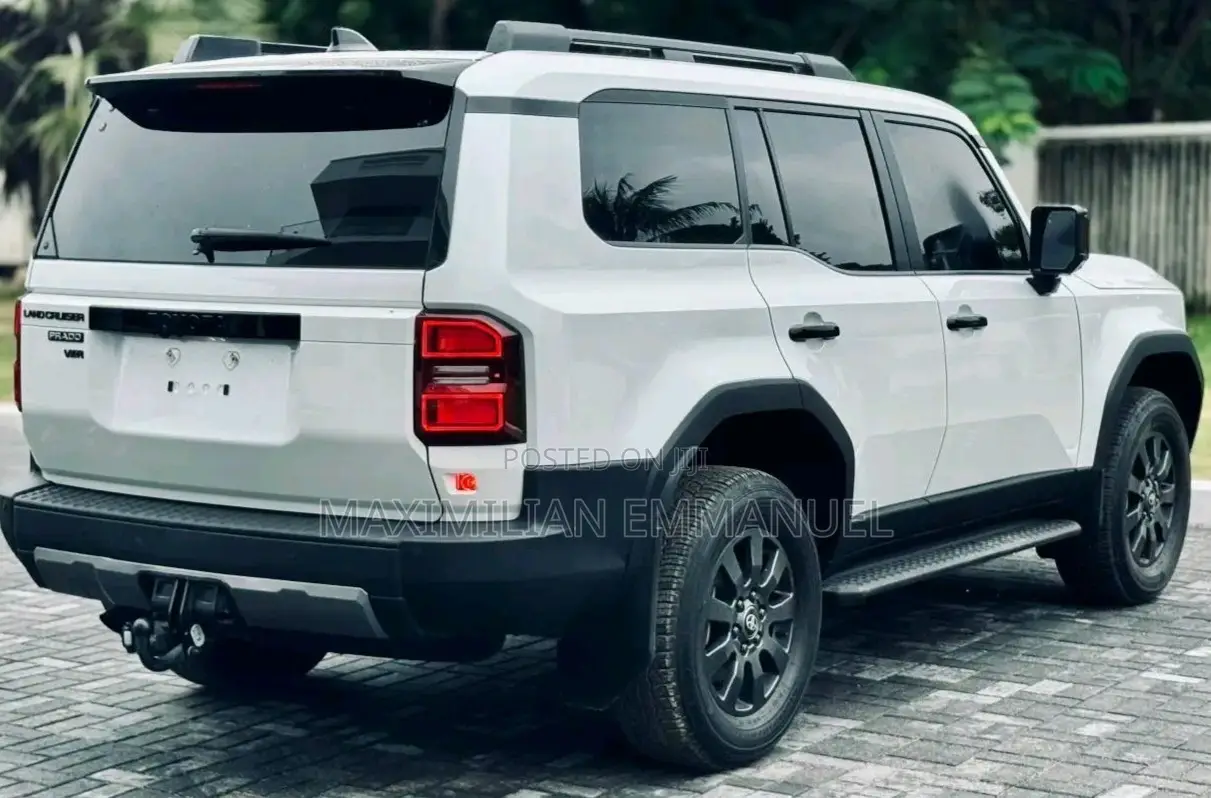 New Toyota Land Cruiser Prado 2025 White