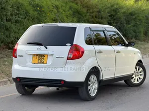 Mazda Verisa 2011 White