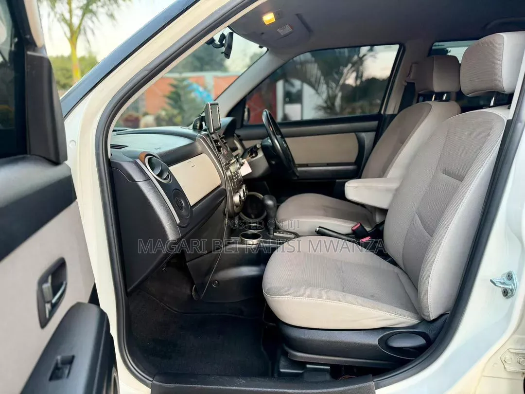 Mazda Verisa 2011 White