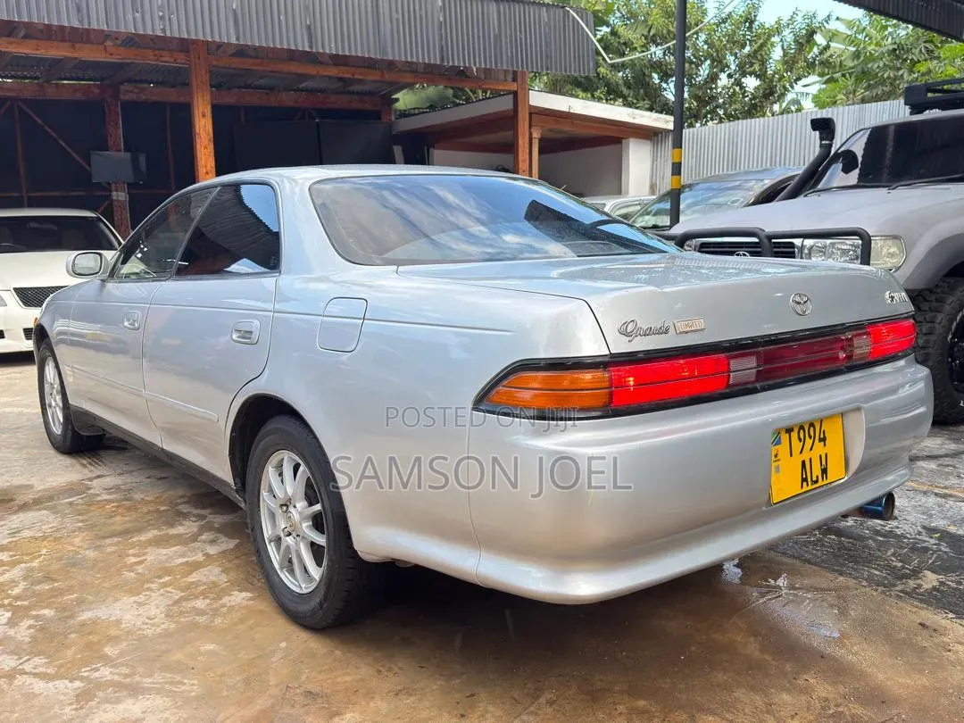 Toyota Mark II 1998 Silver
