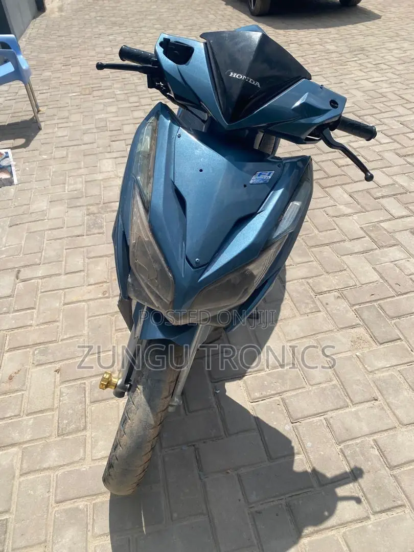 Honda 2017 Blue