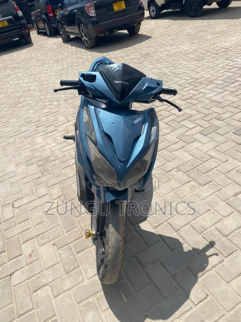 Honda 2017 Blue