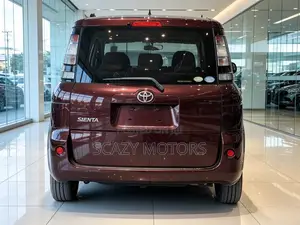 Toyota Sienta 2011 Brown