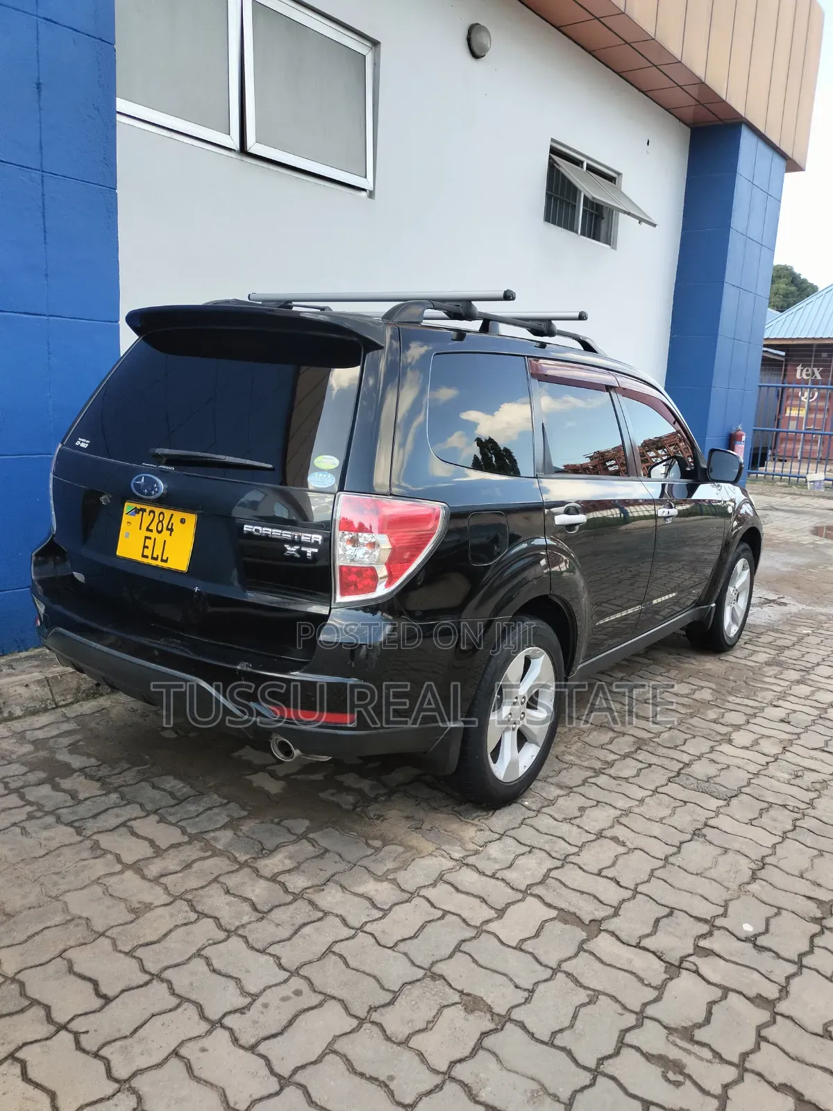 Subaru Forester 2010 Black
