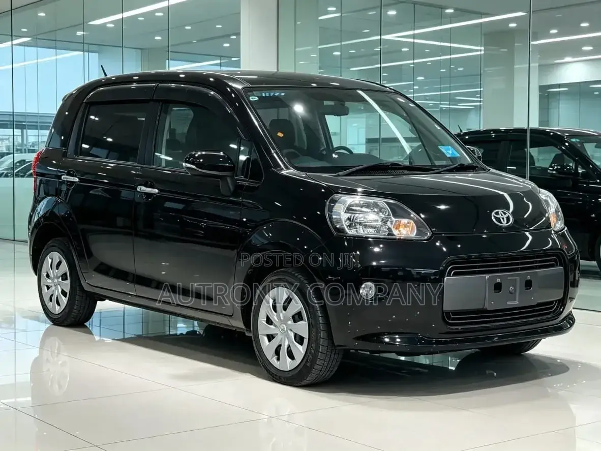 Toyota Porte 1.5 AWD 2015 Black