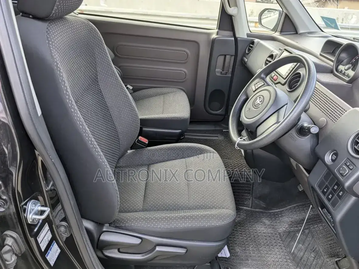 Toyota Porte 1.5 AWD 2015 Black