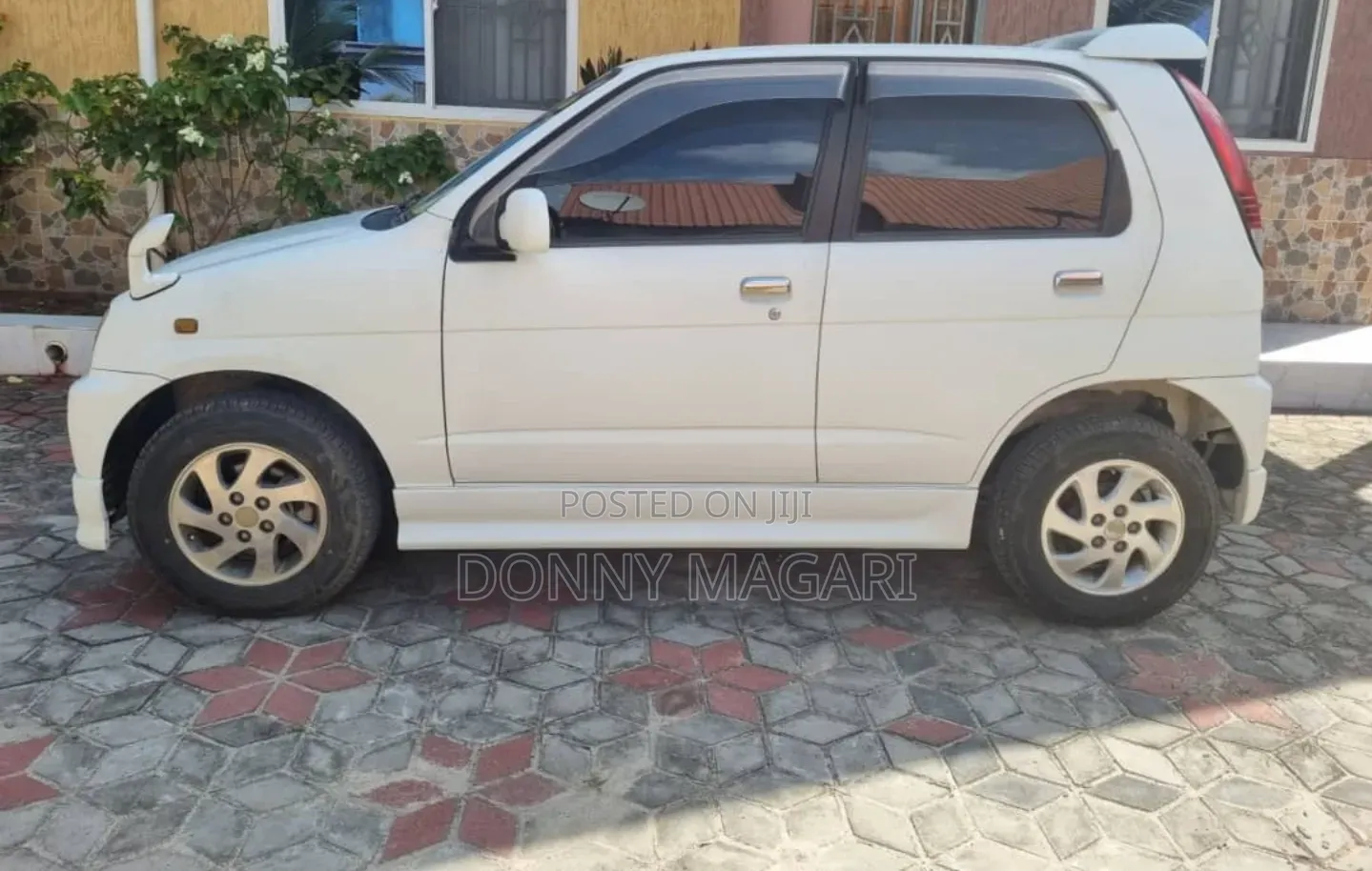 Daihatsu Terios 2010 White