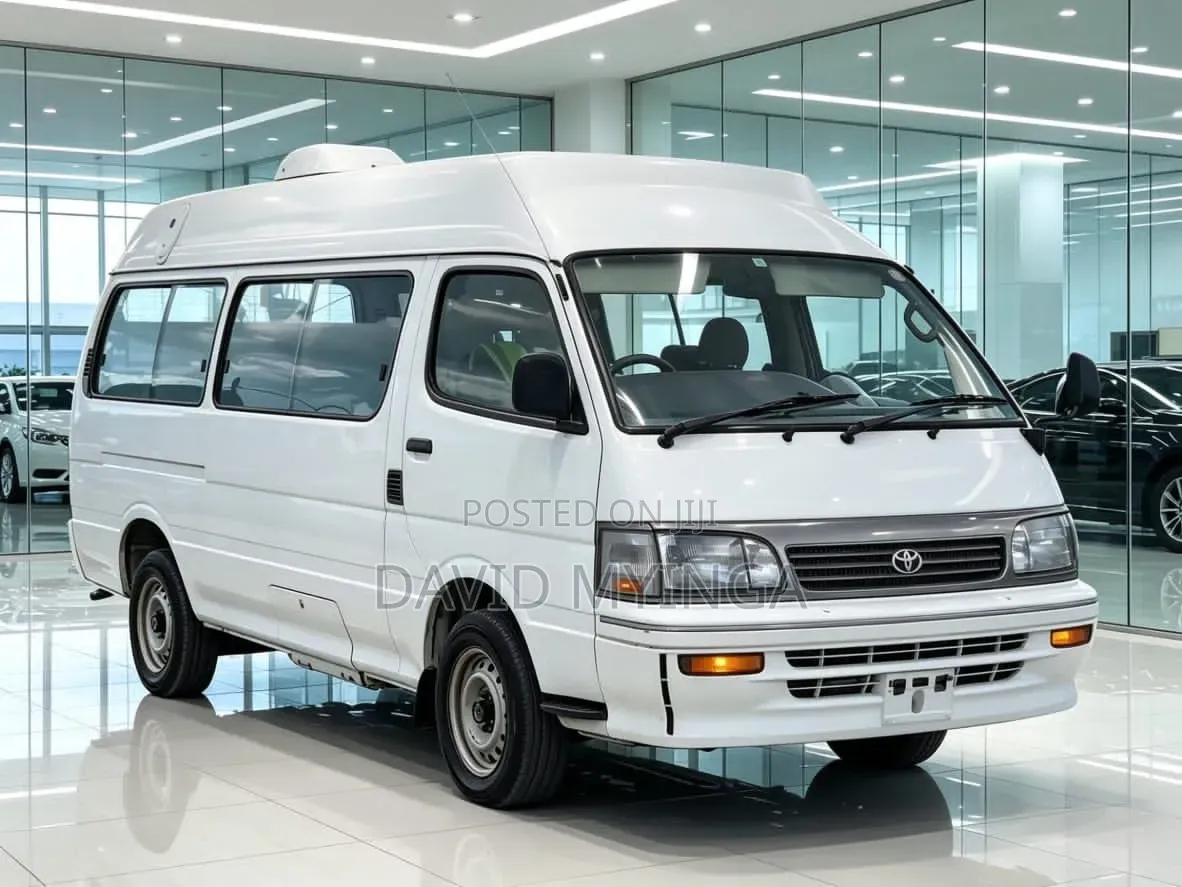 Toyota HiAce 2002 White