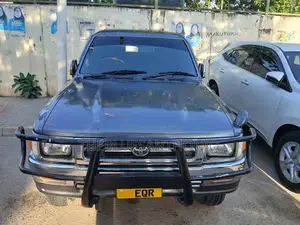 Toyota Hilux 1999 Blue