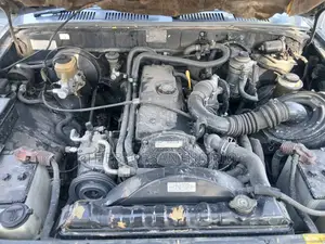 Toyota Hilux 1999 Blue