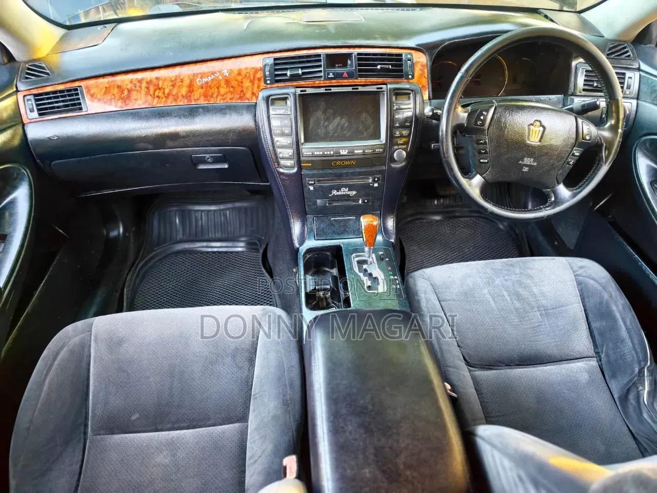 Toyota Crown 2006 Black