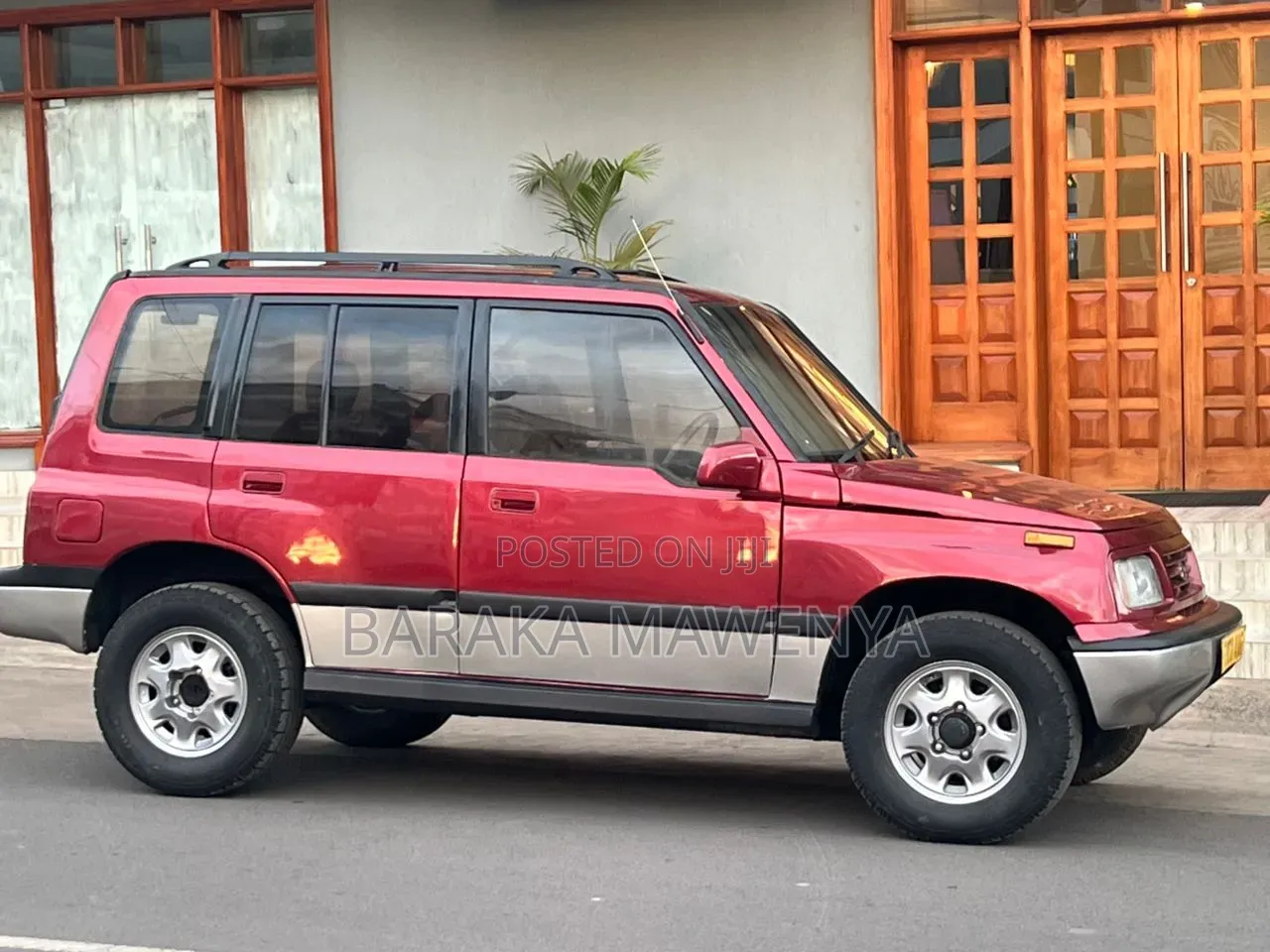 Suzuki Escudo 1997 Red