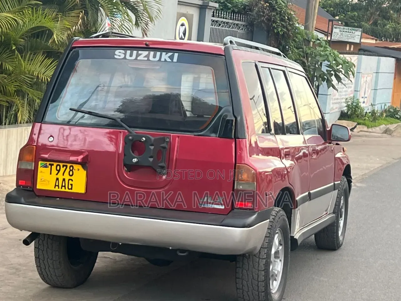 Suzuki Escudo 1997 Red