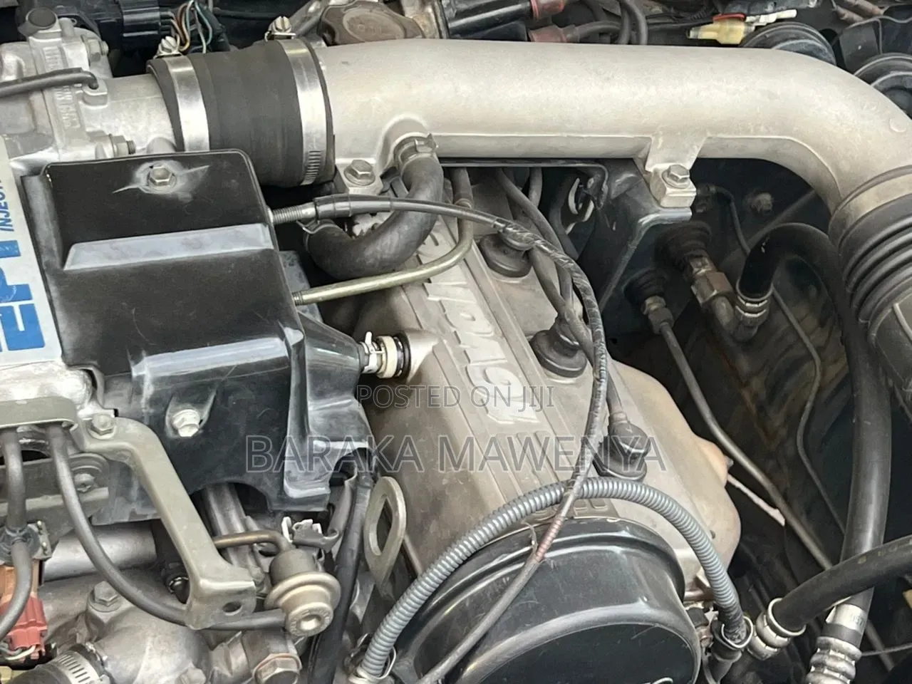 Suzuki Escudo 1997 Red