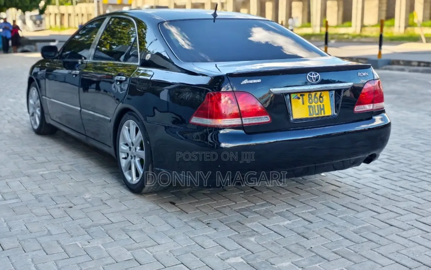 Toyota Crown 2006 Black